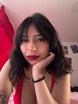 larsonbeverly online show from December 21, 2025, 8:53 pm