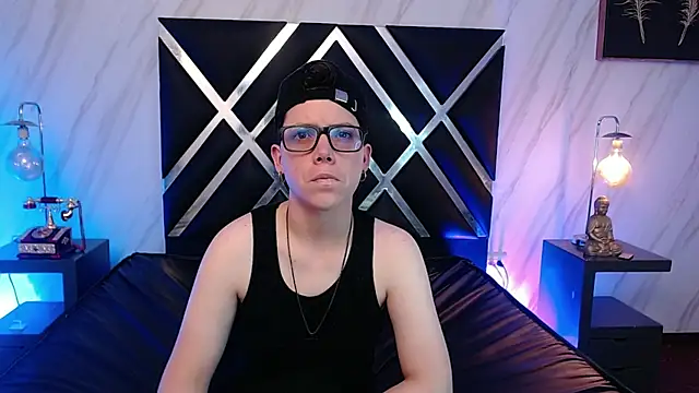 SpencerMontgomery online show from December 4, 2025, 7:57 pm