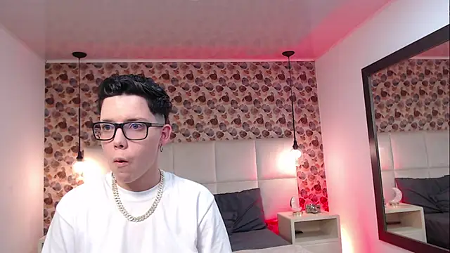 SpencerMontgomery online show from September 18, 2025, 10:35 pm