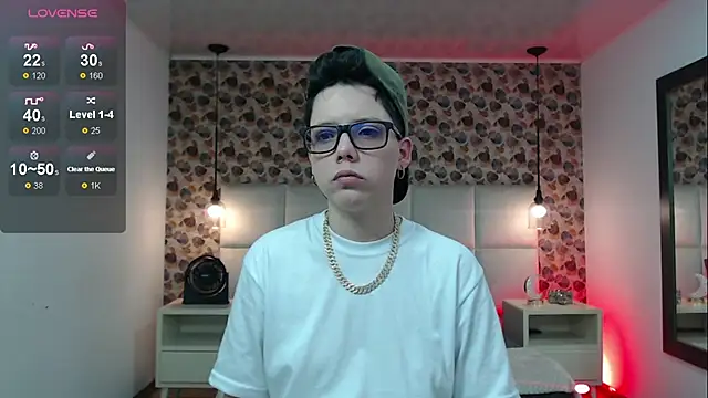 SpencerMontgomery online show from September 16, 2025, 7:04 pm