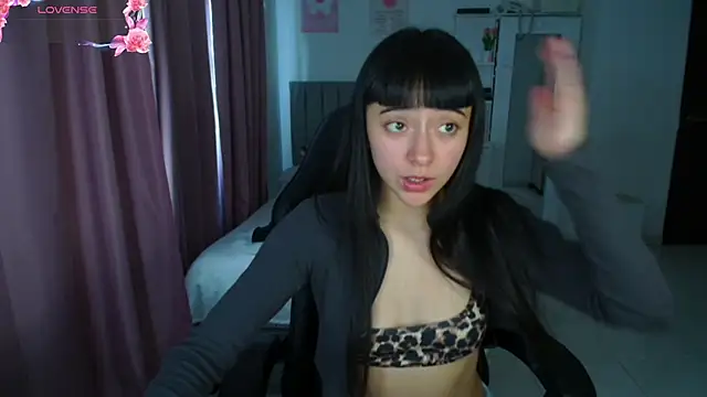 Snapshot of violetta_blackk chatting on July 30, 2026, 4:39 pm violetta blackk online show from July 30, 2026, 4:39 pm