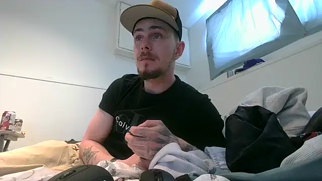 youngblondetwink online show from February 18, 2026, 6:59 pm