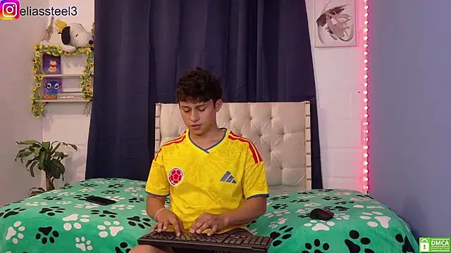 elias steel1 online show from July 7, 2026, 9:51 pm