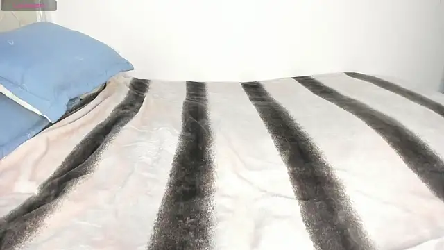 Snapshot of katitahotcam_ass chatting on October 11, 2025, 10:33 pm katitahotcam ass online show from October 11, 2025, 10:33 pm