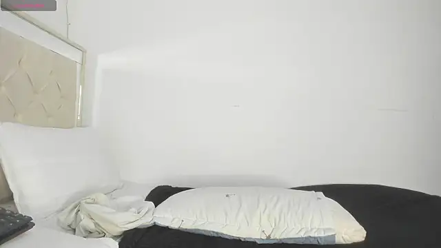 Snapshot of katitahotcam_ass chatting on September 25, 2025, 11:00 pm katitahotcam ass online show from September 25, 2025, 11:00 pm