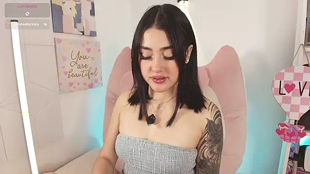 justonecute online show from May 10, 2026, 3:43 am