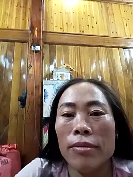 CoMay003 online show from October 17, 2025, 11:56 am