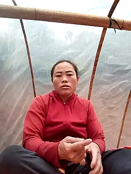 CoMay003 online show from September 25, 2025, 1:44 am