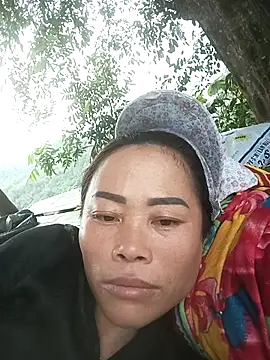 CoMay003 online show from April 10, 2026, 2:40 am