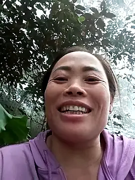 Snapshot of CoMay003 chatting on January 15, 2026, 5:55 am CoMay003 online show from January 15, 2026, 5:55 am