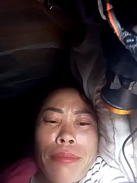 CoMay003 online show from September 30, 2025, 8:59 pm