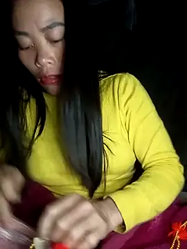 CoMay003 online show from November 11, 2025, 9:09 pm