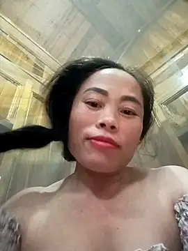 CoMay003 online show from October 3, 2025, 4:52 pm