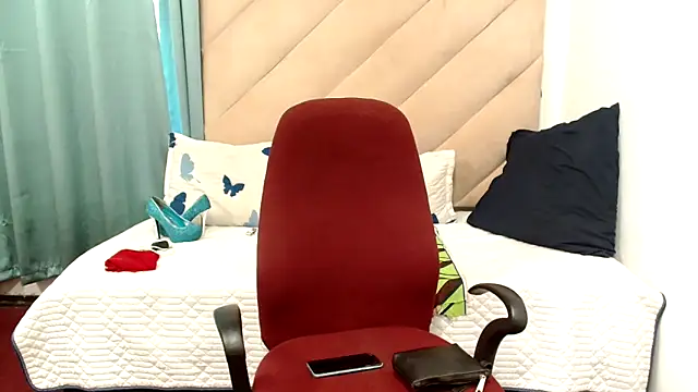 XXBUBBLYBARBIEXX online show from February 10, 2026, 11:53 am