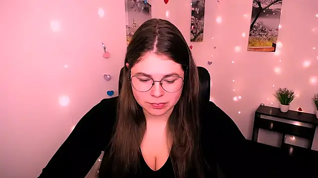  Lovely Mary online show from October 24, 2025, 6:51 pm