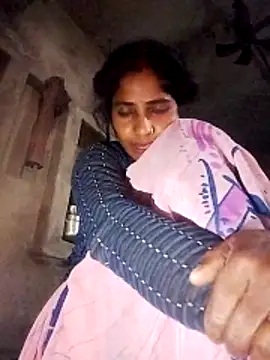 MISS-KAYA online show from February 3, 2026, 7:02 am