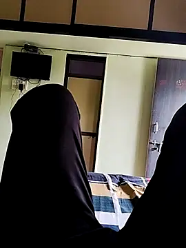 Snapshot of Kartik200798 chatting on November 24, 2025, 10:26 am Kartik200798 online show from November 24, 2025, 10:26 am