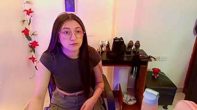 Snapshot of lia_montserrat chatting on September 30, 2025, 12:22 pm lia montserrat online show from September 30, 2025, 12:22 pm
