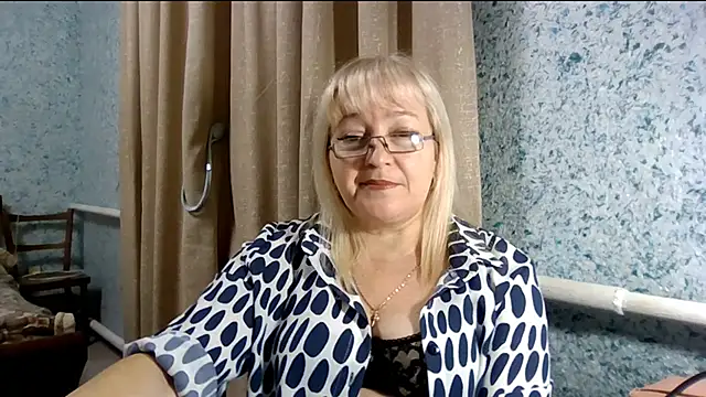 Snapshot of PlayM3Soft chatting on November 24, 2025, 7:25 pm PlayM3Soft online show from November 24, 2025, 7:25 pm