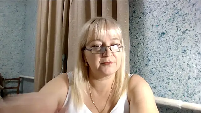 Snapshot of PlayM3Soft chatting on November 27, 2025, 6:08 pm PlayM3Soft online show from November 27, 2025, 6:08 pm