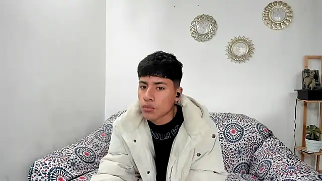Snapshot of sebas_boys577 chatting on October 3, 2025, 1:12 pm sebas boys577 online show from October 3, 2025, 1:12 pm