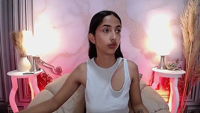 Snapshot of MilkyLally chatting on September 27, 2025, 12:11 pm MilkyLally online show from September 27, 2025, 12:11 pm