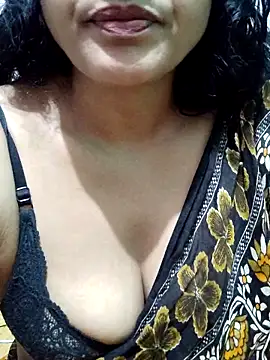 spicysuhana online show from October 17, 2025, 10:33 pm