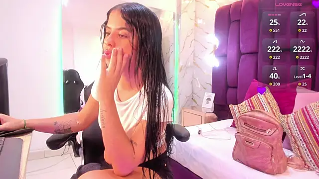 cloe spencerr online show from September 25, 2025, 5:08 pm