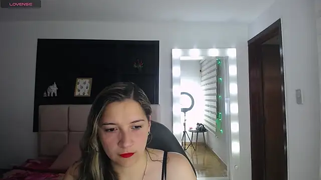 Snapshot of Agatha_bellucci_ chatting on January 9, 2026, 1:07 pm Agatha bellucci online show from January 9, 2026, 1:07 pm