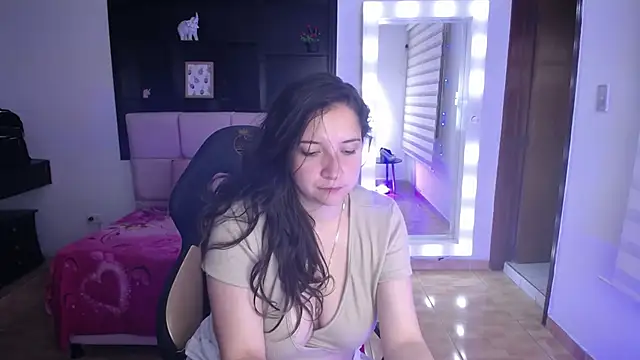 Snapshot of Agatha_bellucci_ chatting on December 3, 2025, 2:49 pm Agatha bellucci online show from December 3, 2025, 2:49 pm