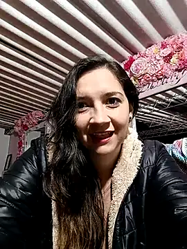 Snapshot of Agatha_bellucci_ chatting on October 1, 2025, 1:22 am Agatha bellucci online show from October 1, 2025, 1:22 am