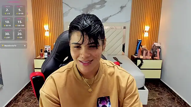 KAROLLJONES1 online show from September 13, 2025, 7:36 pm