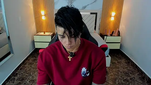 Snapshot of KAROLLJONES1 chatting on June 1, 2026, 7:24 pm KAROLLJONES1 online show from June 1, 2026, 7:24 pm