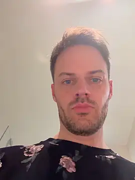 Snapshot of bigcockjohnxxxxx chatting on November 28, 2025, 2:06 pm bigcockjohnxxxxx online show from November 28, 2025, 2:06 pm