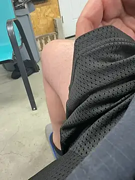 jamesliddick38 online show from April 4, 2026, 12:39 am