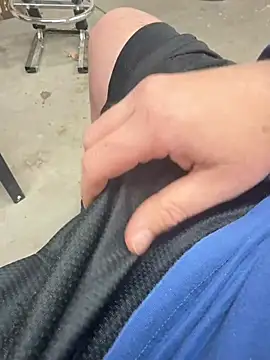 Snapshot of jamesliddick38 chatting on February 6, 2026, 3:57 am jamesliddick38 online show from February 6, 2026, 3:57 am