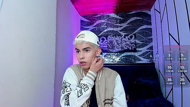 Room 69x online show from February 6, 2026, 3:13 am