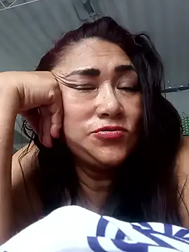 linda luna29 online show from January 11, 2026, 1:29 pm