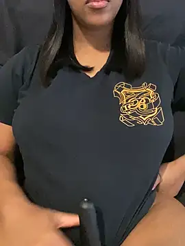 Sipsdoll online show from April 9, 2026, 10:21 am