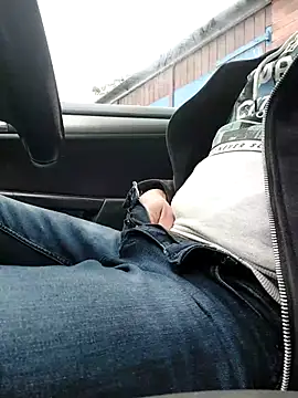 lynxman online show from October 2, 2025, 7:45 am