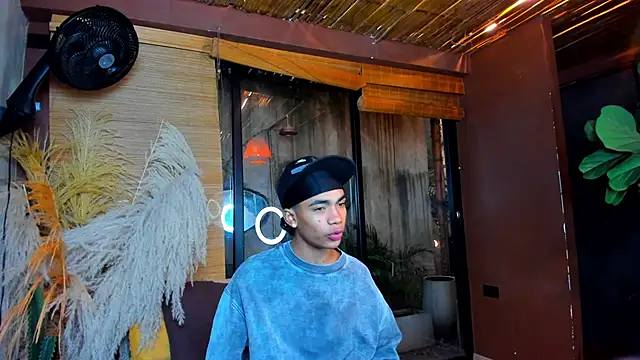 Snapshot of AlanCutee chatting on January 19, 2026, 11:36 am AlanCutee online show from January 19, 2026, 11:36 am