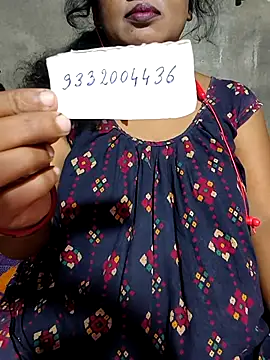 Snapshot of Cute-Swewty chatting on September 18, 2025, 1:36 pm Cute-Swewty online show from September 18, 2025, 1:36 pm