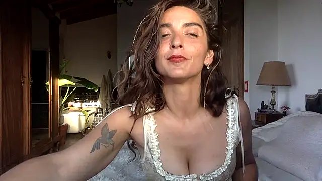 Snapshot of venuslibre chatting on May 6, 2026, 8:13 pm venuslibre online show from May 6, 2026, 8:13 pm