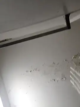 Snapshot of ant912000 chatting on October 31, 2025, 4:20 am ant912000 online show from October 31, 2025, 4:20 am