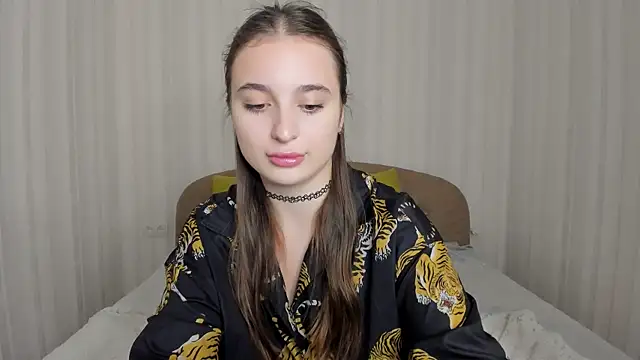Snapshot of Daria_de_luxe chatting on October 9, 2025, 2:06 pm Daria de luxe online show from October 9, 2025, 2:06 pm