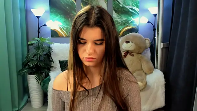 AnoraDark online show from September 11, 2025, 6:30 pm