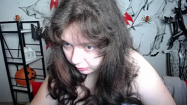 Snapshot of NeonilaLisova chatting on November 8, 2025, 6:06 am NeonilaLisova online show from November 8, 2025, 6:06 am