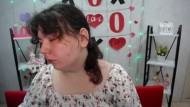 Snapshot of NeonilaLisova chatting on October 16, 2025, 5:27 am NeonilaLisova online show from October 16, 2025, 5:27 am