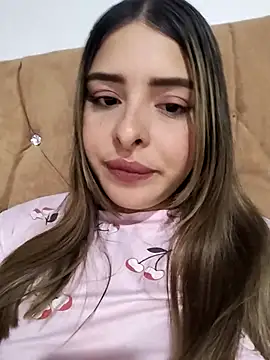 Nahomy cm online show from April 22, 2026, 4:08 am