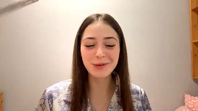 Snapshot of Adel_strongwoman chatting on April 17, 2026, 7:17 pm Adel strongwoman online show from April 17, 2026, 7:17 pm